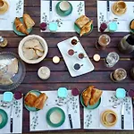 Chez Lola-maison D'hotes Corbieres Nocleg ze śniadaniem Durban-Corbieres