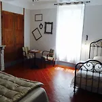 Chez Lola-maison D'hôtes Corbières Alojamento de Acomodação e Pequeno-almoço 3*